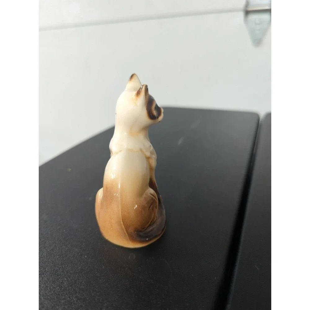 Vintage MCM Japan Siamese Cat Figure Porcelain Kitty Kitten Figurine